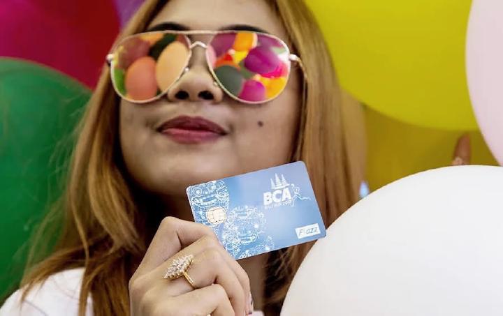 /media/covers/2017-11 Burglary.jpeg